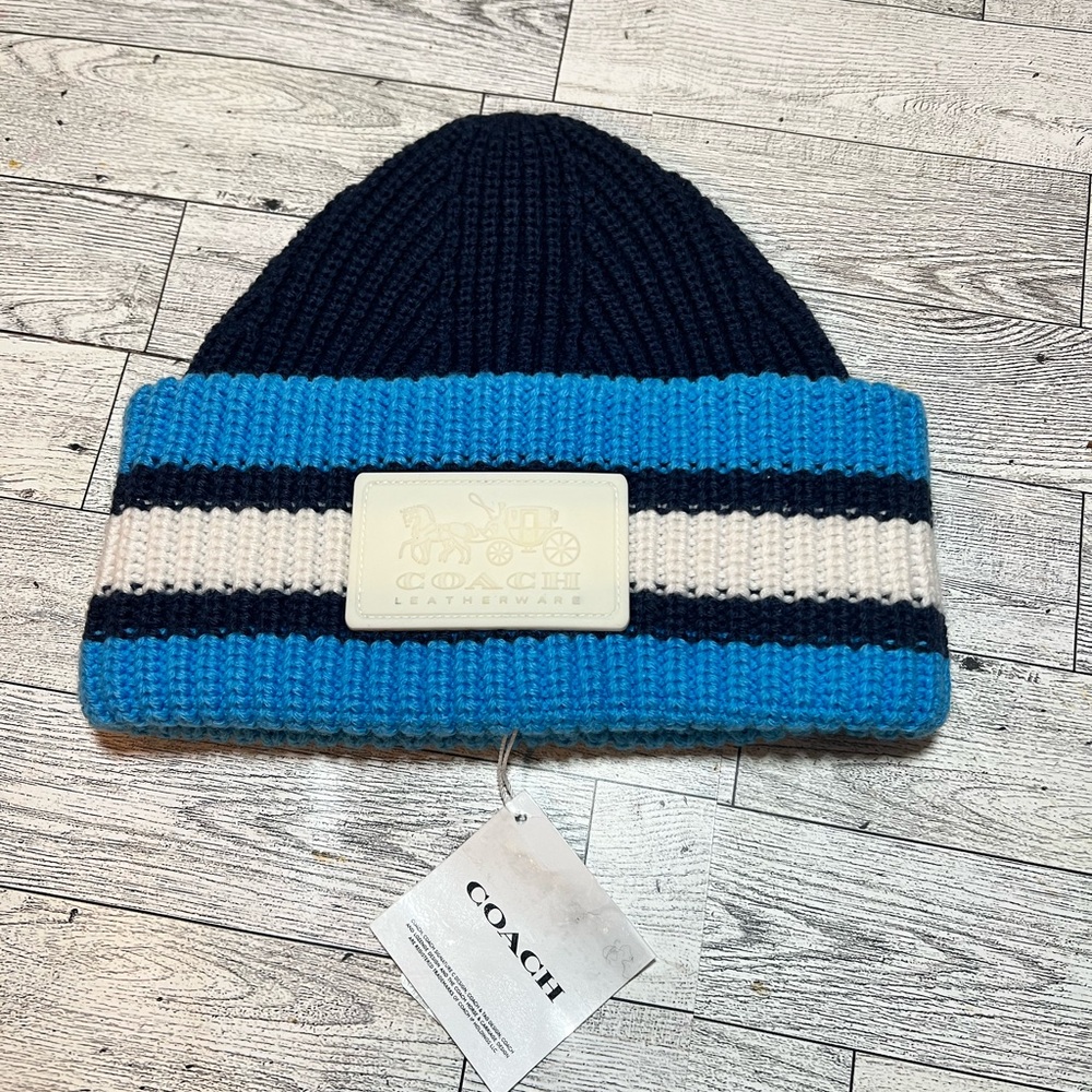 Coach Men’s Lt. Blue/ White/ Navy Blue Knit Beanie with Rubber Patch NWT - Picture 2 of 11